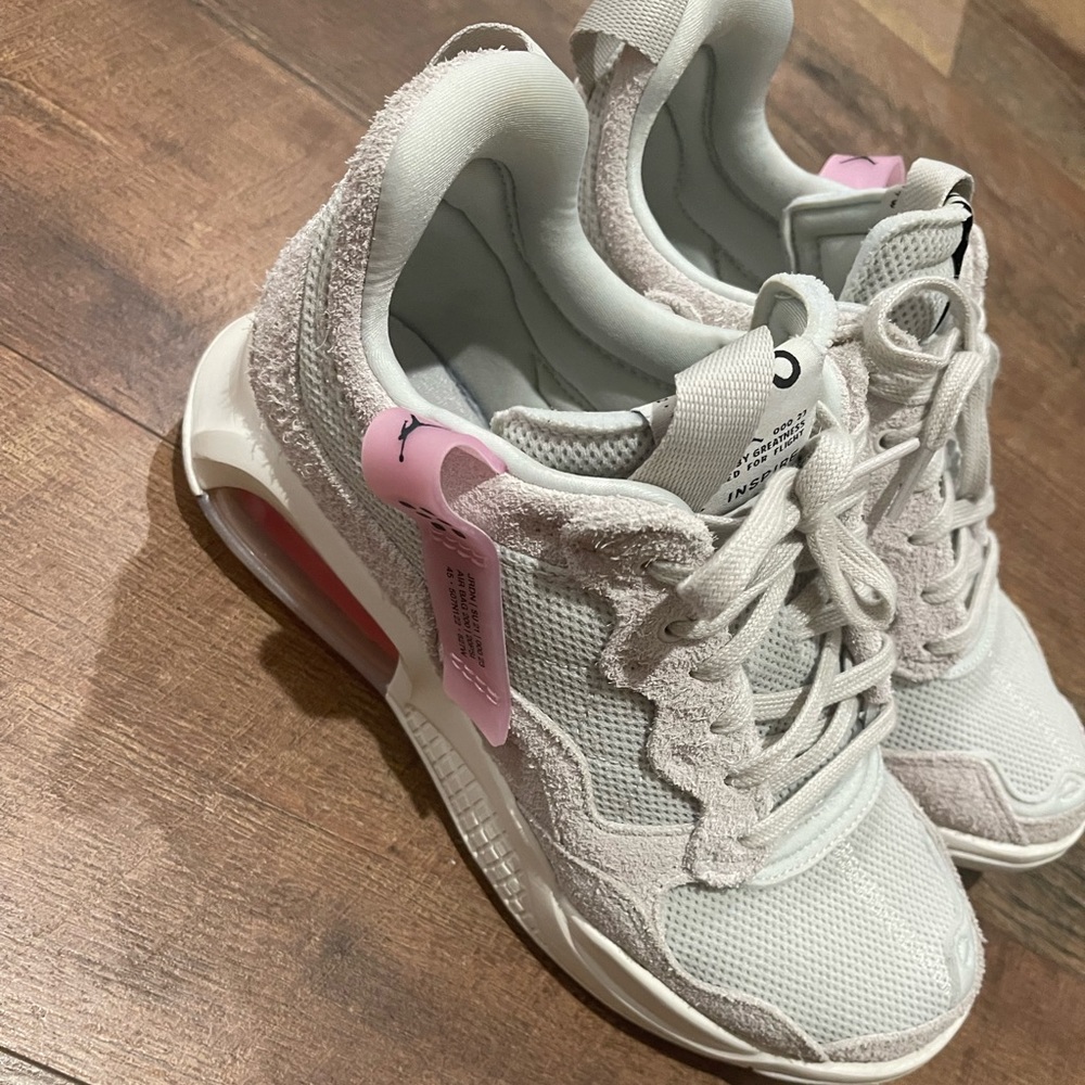 Jordan Nike MA2